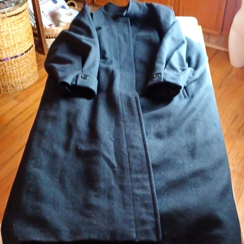 INTERNATIONAL SCENE Vintage Made In Hungary 100% Wool Black Trench Coat 9/10 - Picture 2 of 15